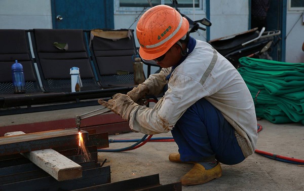 鋼結(jié)構(gòu)加工中焊縫裂紋這樣處理，簡單實(shí)用